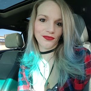 Meet your Posher, Jade